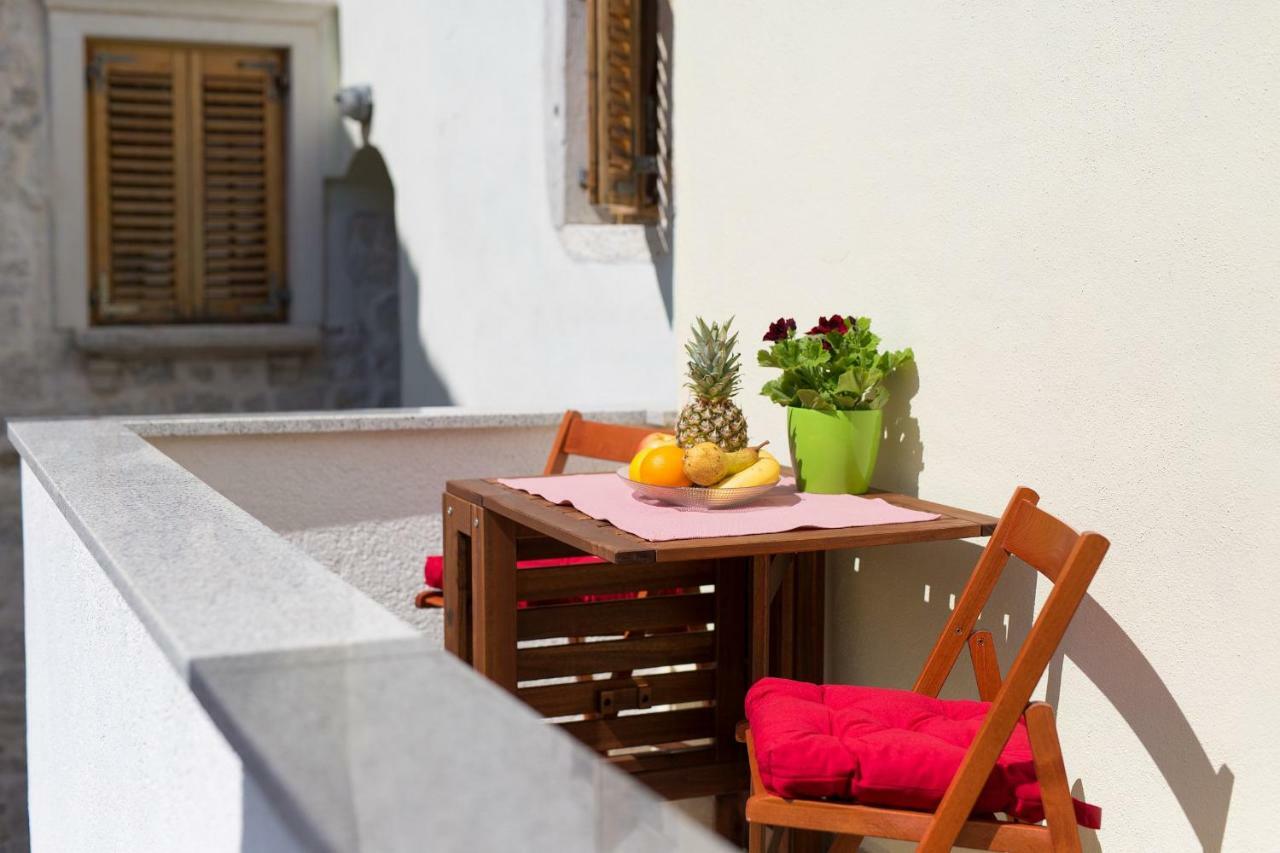 Hrast Apartment Krk Town Exterior photo